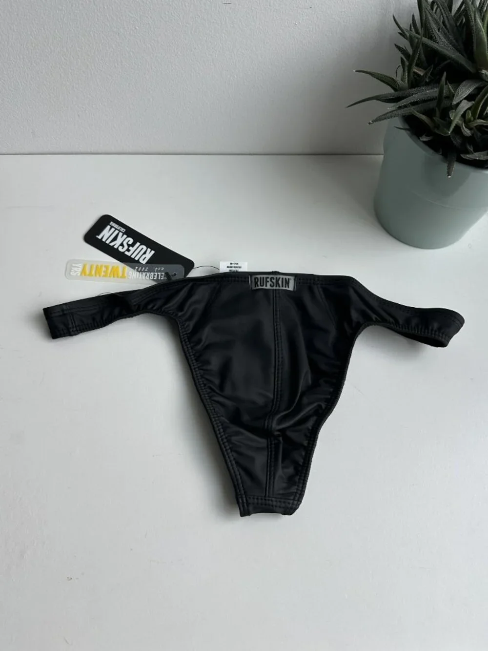 Rufskin - Julius Rubberized Thong - Black (M)